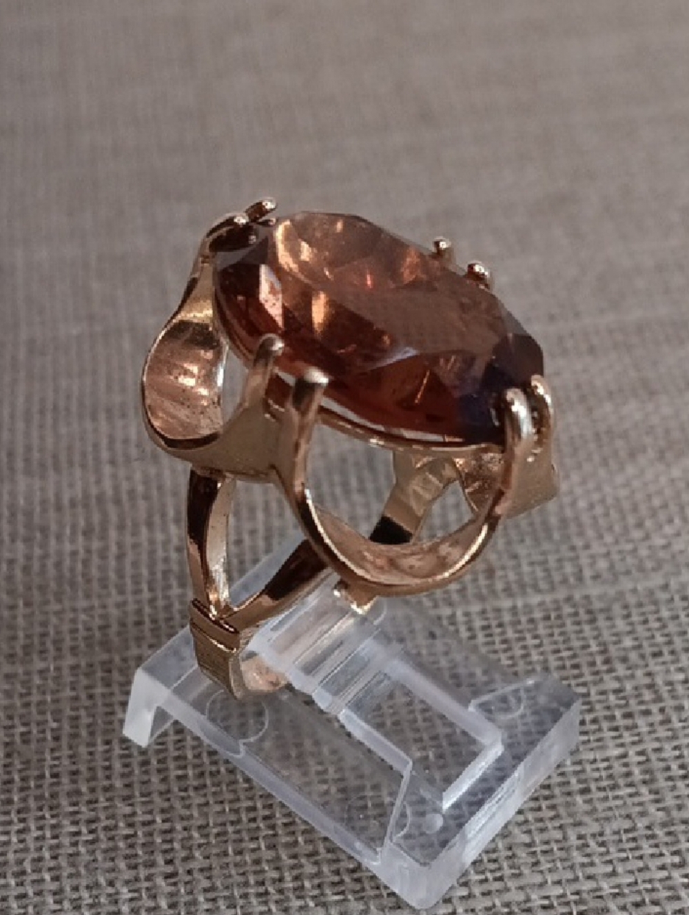 Vargas 18 KT HGE Ring with Large Amber Stone Vintage Size 5.5